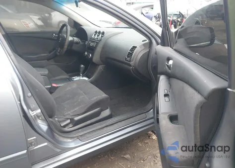 2011 Nissan Altima 2.5 S z USA, uszkodzony, nr VIN 1N4AL2AP4BN463015